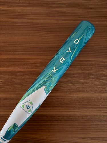 2026 Louisville Kryo 32/22 (-10) Fastpitch Softball Bat