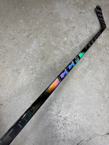 105 Flex P29 Senior CCM Trigger 10 Pro Left hand Hockey Stick (New) Pro Stock