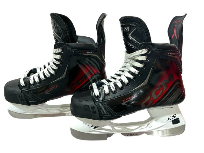 Intermediate CCM JetSpeed FT880 Hockey Skates Wide Width 6.5 (Used)