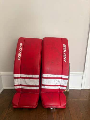 28" Bauer Vapor X50 Goalie Leg Pads (Used)