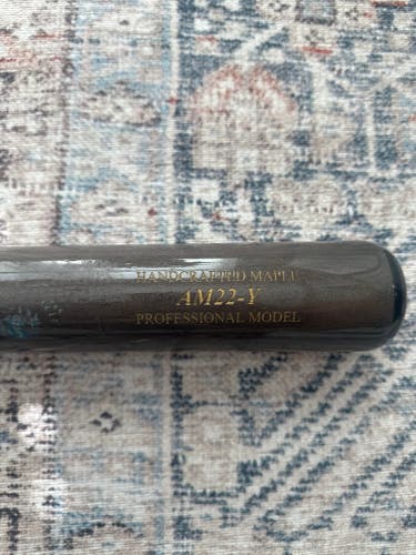 Marucci AM22 Maple Bat 31" (Used) (Am22-Y)