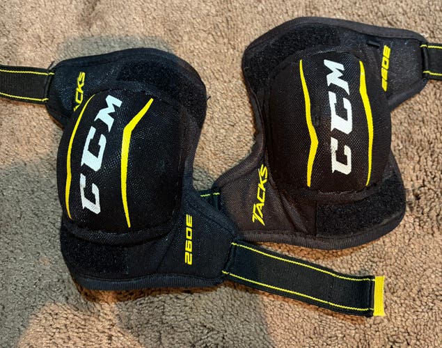 Youth Small CCM Tacks Elbow Pads (Used)