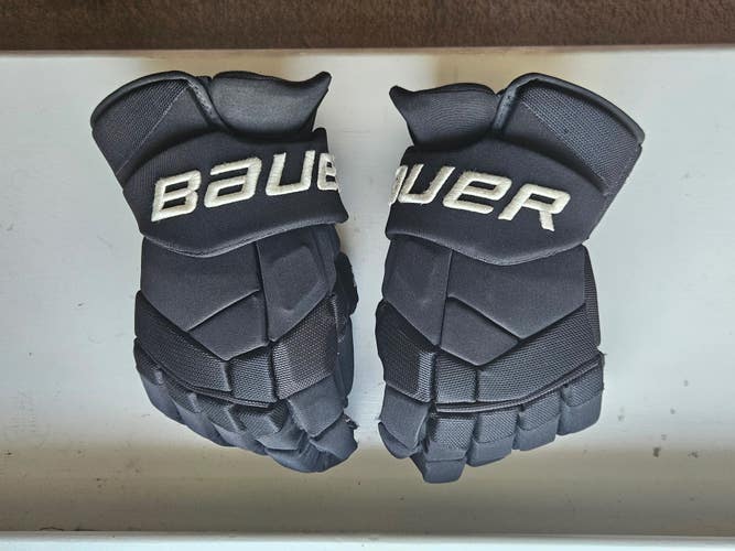 Bauer Supreme 2S Pro Gloves 15" Pro Stock (Used)