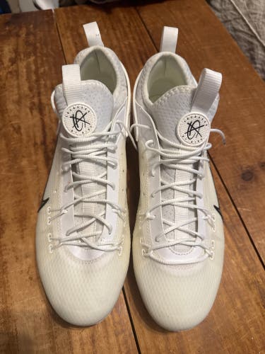 White Unisex Size M 9.5 (W 10.5) Adult Nike Huarache 9 Elite Low Low Top Molded Cleats (New)