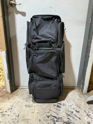 Black DeMarini Bags & Batpacks Catcher's Bag (Used)
