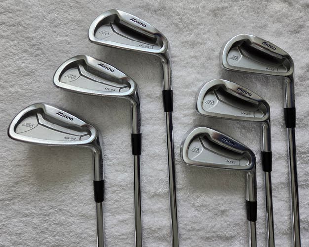 Mizuno MX 23 Iron Set (4, 5, 6, 7, 9 irons & PW; 6 clubs, NO 8 iron) RH; Steel Shafts
