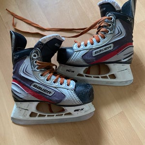 Bauer Vapor Hockey Skates 12 youth (Used)