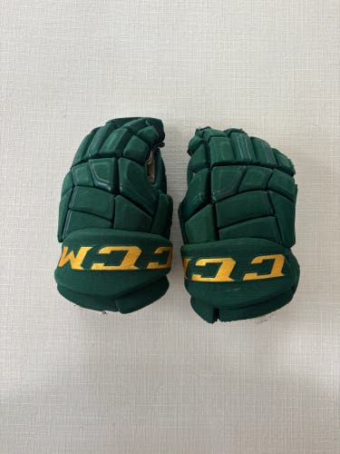 University of Vermont (UVM) CCM Pro Model Gloves 14" (Used)