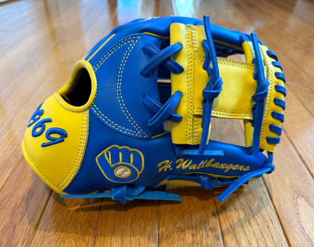 Harvey’s Wallbangers Brew Crew Baseball Glove 11.25" (New)