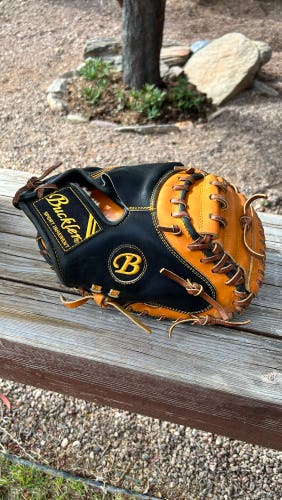 Buckler RH Catcher's Glove 34" (Used)