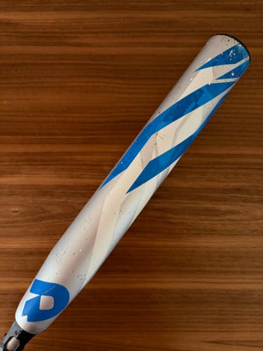 Demarini CF Zen 30/19 (-11) Fastpitch Softball Bat