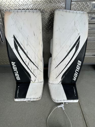 34" Bauer Vapor Hyperlite 2 Goalie Leg Pads (Used)