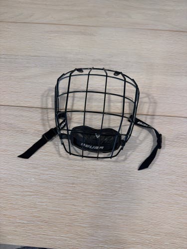 Medium Bauer Re-Akt Cage Full Cage (New)