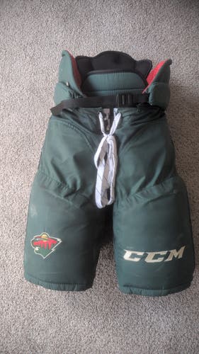 Men's Senior Medium CCM HP45X Hockey Pants Pro Stock (Used)