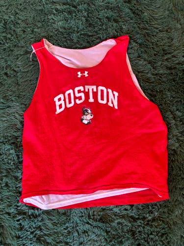 Red Large Men's Under Armour Reversable Practice Jersey | Boston University Team Issued