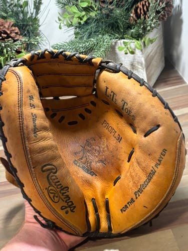 Rawlings Heart of the hide RH Catcher's Glove