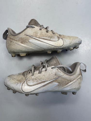 Used Nike LAX Cleats Boys White Junior 05 11860-S000313651
