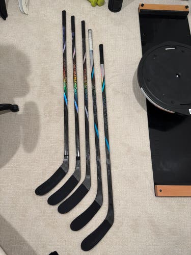 Senior Bauer Nexus Tracer Right Handed Hockey Stick P28M 77 Flex (Used)