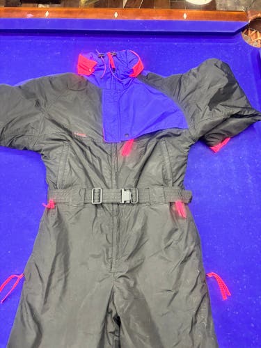 Ski suit