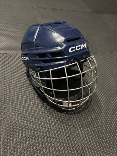CCM Tacks 720 Medium Navy Hockey Helmet w/Cage