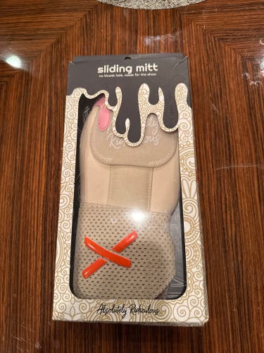 OG Strawberry Ice Cream ARIA Sliding Mitt New