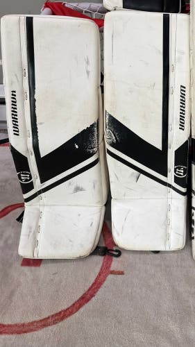 24" Warrior Ritual R/G6 Goalie Leg Pads (Used)