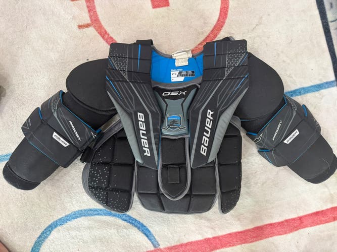 Small / Medium Bauer GSX Goalie Chest Protector (Used)