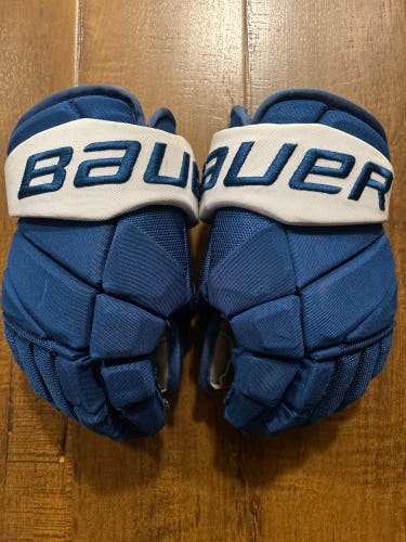 Colorado Avalanche Pro Stock - Parker Kelly - Bauer Vapor Hyperlite Gloves 14" Pro Stock (Used)