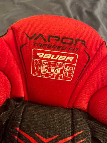 Men's Senior Medium Bauer Vapor X800 Lite Hockey Pants (Used)