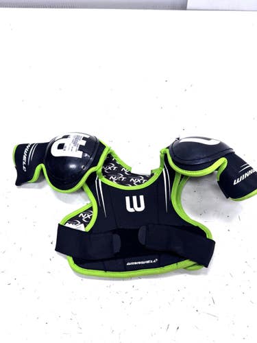 Used WinnWell WINWELL Youth Shoulder Pads MD 11860-S000313286
