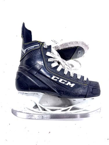 Used CCM 9350 Intermediate Hockey Skate Intermediate 4.0 11860-S000313291