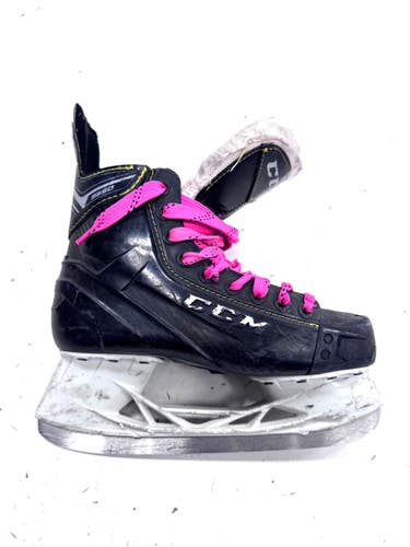 Used CCM 9350 Intermediate Hockey Skate Intermediate 5.0 11860-S000313290