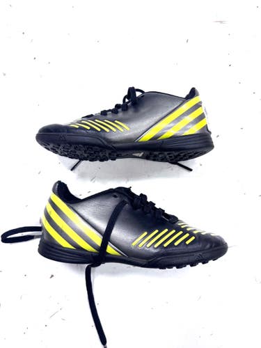 Used Adidas Soccer Turf Shoes Black Youth 11.0 11860-S000313492