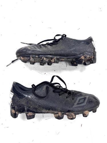 Used Umbro Soccer Cleats Black Junior 04 11860-S000313572