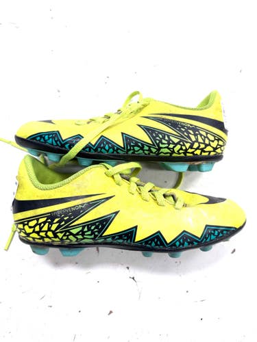 Used Nike Soccer Cleats Yellow Junior 01.5 11860-S000313574