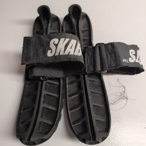 Ice Hockey Skaboots Medium (Used)