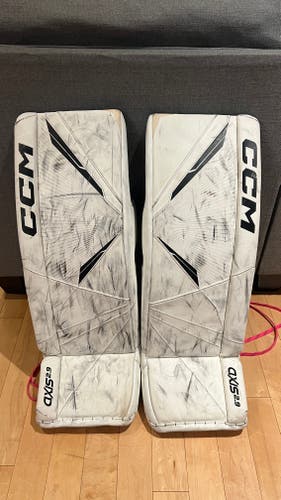 32" CCM Axis 2.9 Regular Goalie Full Set Pro Stock (Used)