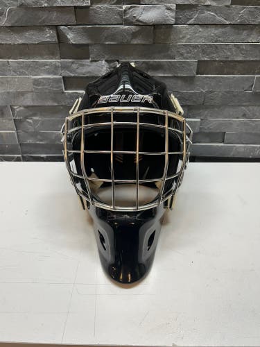 Senior Medium 2022 Bauer NME One Goalie Mask (Used)