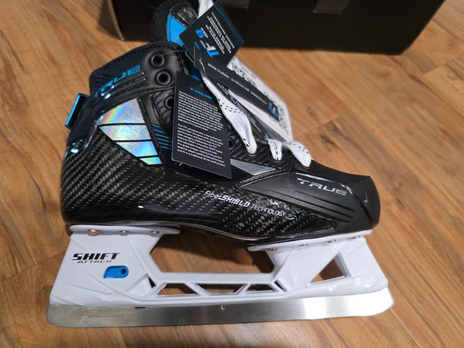 2021 True TF9 Hockey Goalie Skates Regular Width Size 4.5 (New)