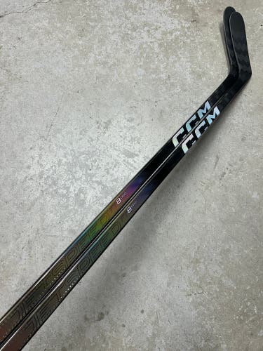 2 PACK 105 Flex P28M Senior CCM Jetspeed FT8 Pro Left Hand Hockey Stick Arber Xhekaj Pro Stock (New)