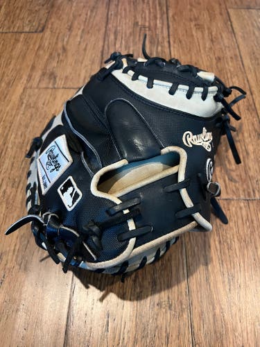 Rawlings Heart of the Hide RH Catcher's Baseball Glove 34" Y. Molina (Used)
