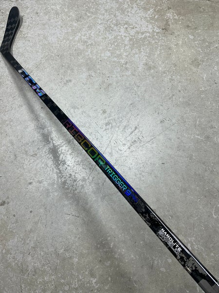 100 Flex P28 Senior CCM RibCor Trigger 9 Pro Right Hand Hockey Stick Pro Stock (New)