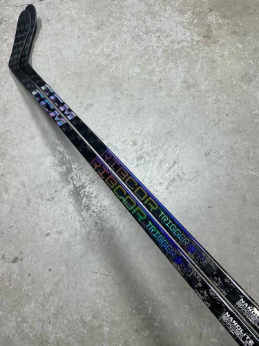 2 PACK 100 Flex P28 Senior CCM RibCor Trigger 9 Pro Right Hand Hockey Stick Pro Stock (New)