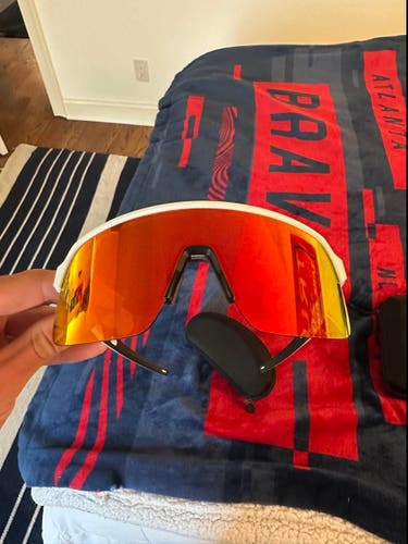Red Oakley Sutro Lite Sunglasses (Like New)