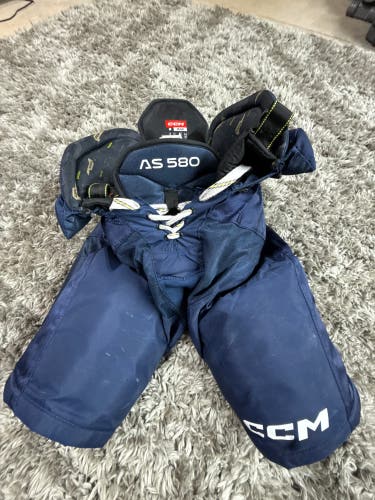 Senior Medium CCM Tacks AS 580 Hockey Pants (Used)