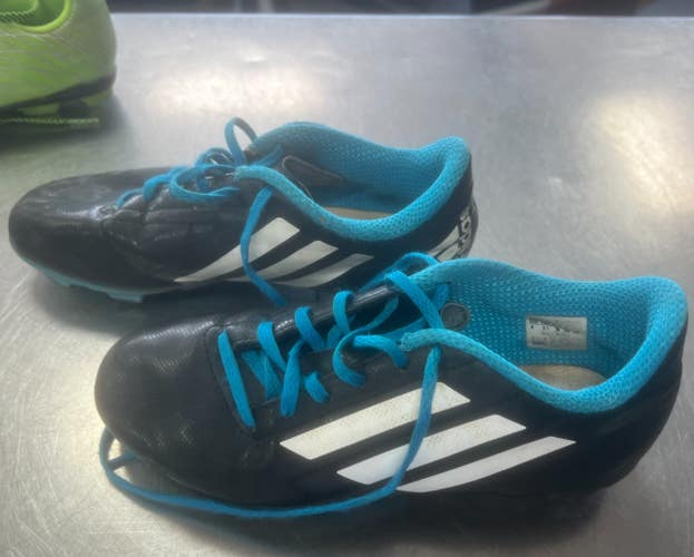 Used Adidas Soccer Cleats Black Junior 04 11497-S000160418