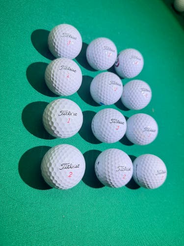 Titleist DT TruSoft Balls 12 Pack (1 Dozen) 5A