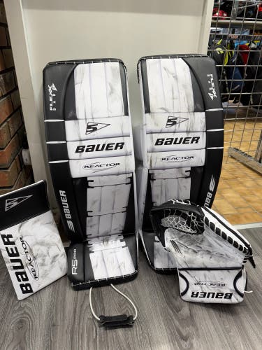 35" Bauer Reactor R5 Pro Regular Goalie Full Set (Used)