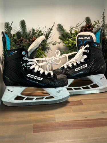 Bauer XLP Hockey Skates