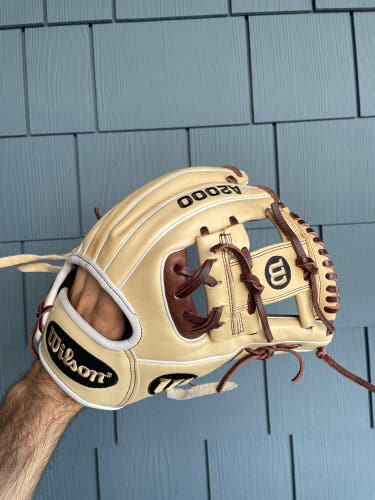 Wilson A2000 1786 RH Infield Baseball Glove 11.5" (Used)